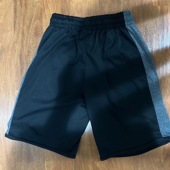 NBA Basketball shorts Black and Gray - Picture 6 of 6